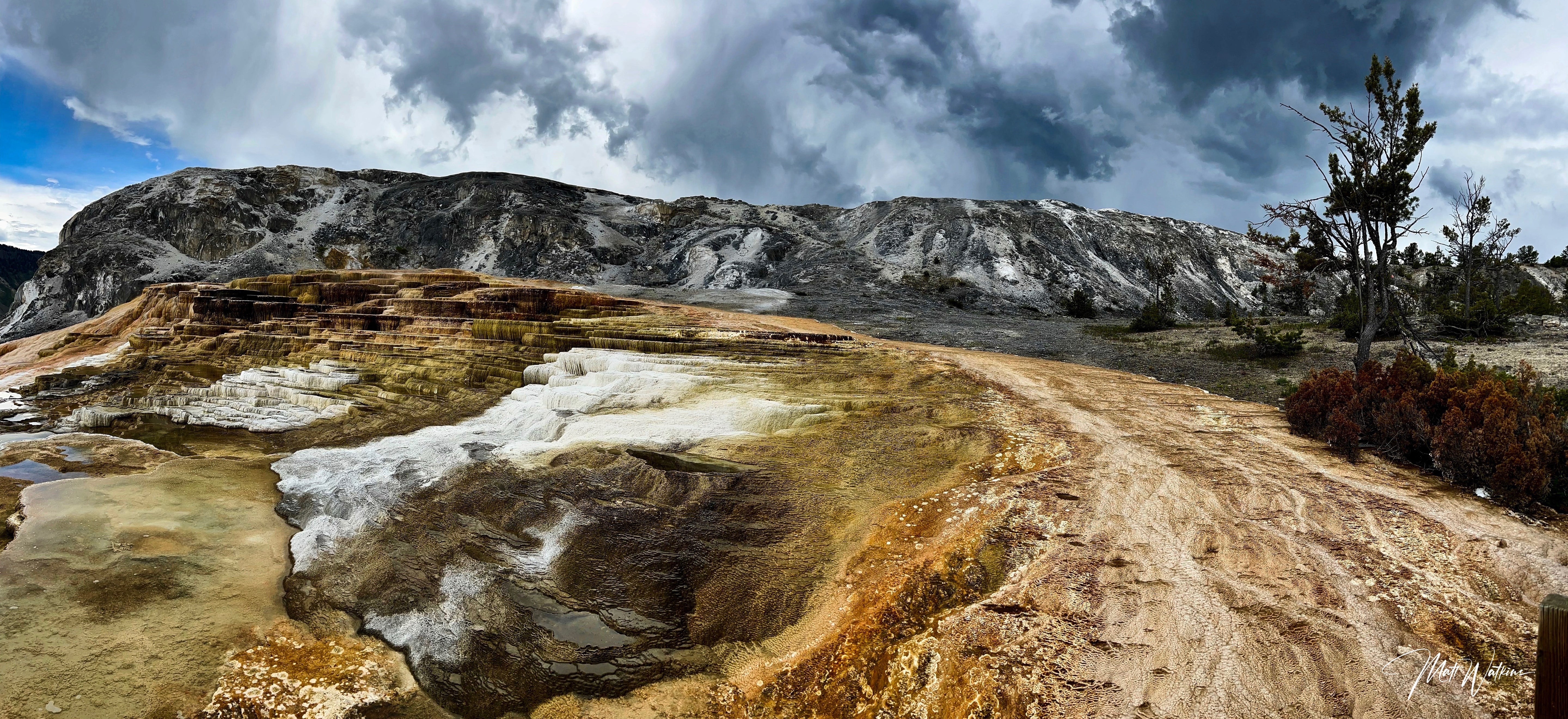 Mammoth Hot Springs, Yellowstone National Park, Wyoming